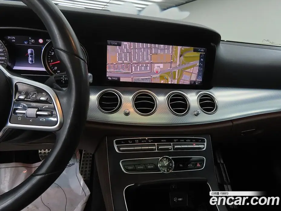 Mercedes-Benz E-Class 2019 2.0 автомат (гидро), фото 9