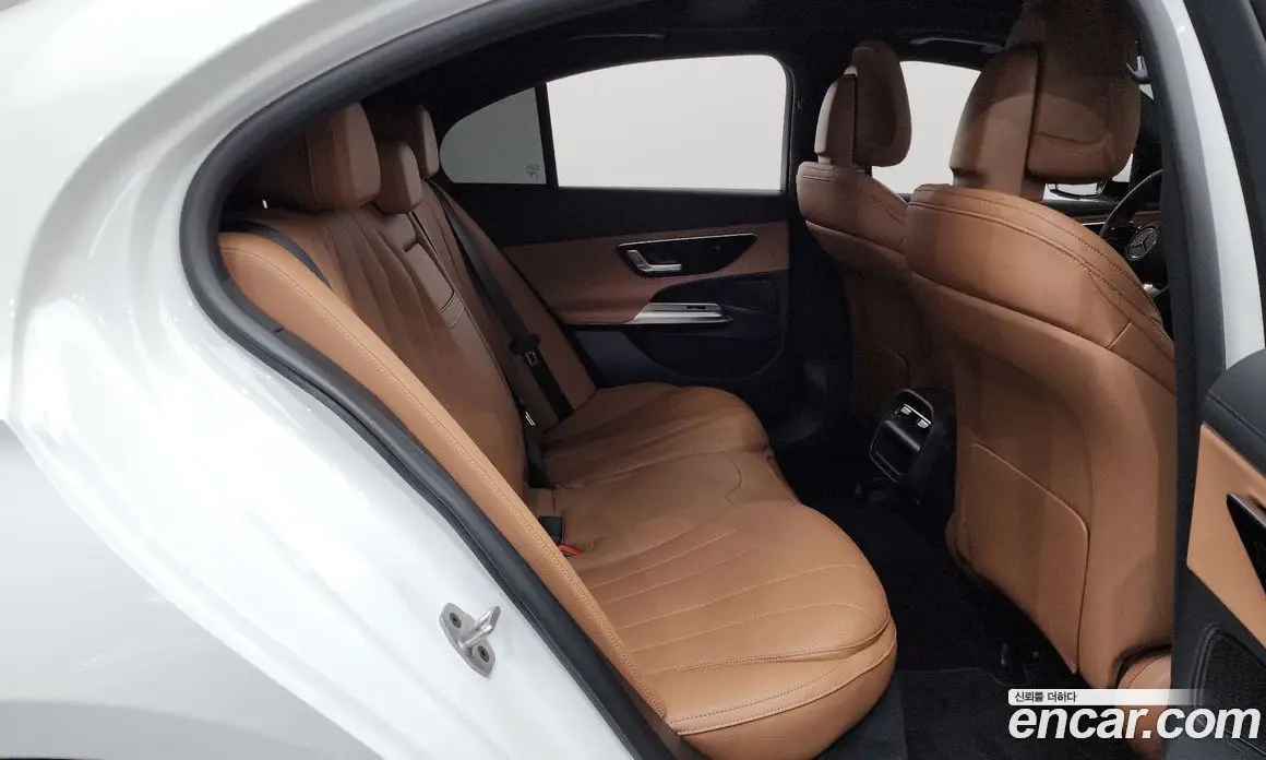 Mercedes-Benz E-Class 2025 2.0 автомат (гидро), фото 17