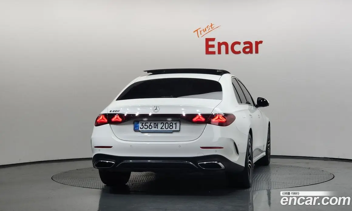 Mercedes-Benz E-Class 2025 2.0 автомат (гидро), фото 4