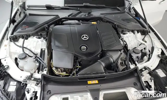 Mercedes-Benz E-Class 2025 2.0 автомат (гидро), миниатюра 6
