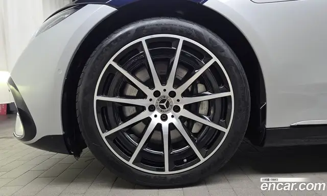 Mercedes-Benz EQS 2023 0.3 автомат (гидро), миниатюра 5