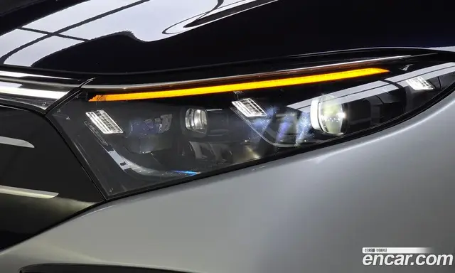 Mercedes-Benz EQS 2023 0.3 автомат (гидро), миниатюра 8