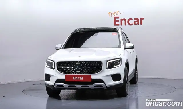 Mercedes-Benz GLB-Class 2021 1.9 автомат (гидро), миниатюра 3