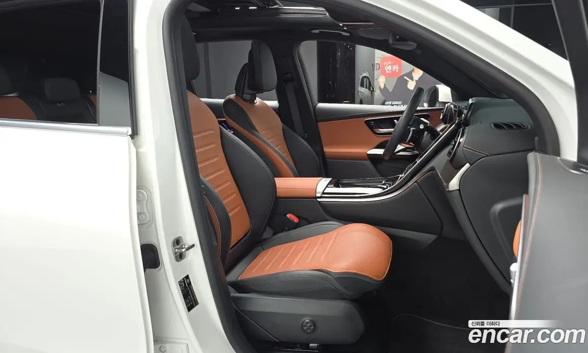 Mercedes-Benz GLC-Class 2024 2.0 автомат (гидро), фото 16