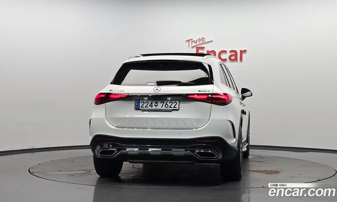 Mercedes-Benz GLC-Class 2024 2.0 автомат (гидро), фото 3