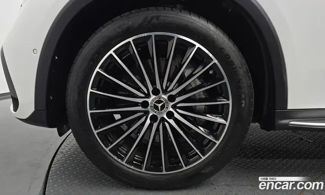 Mercedes-Benz GLC-Class 2024 2.0 автомат (гидро), миниатюра 4