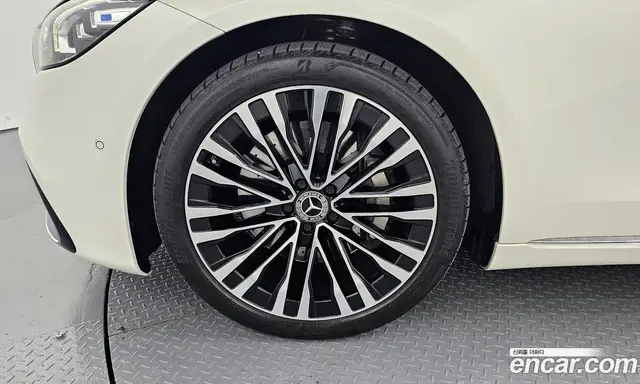 Mercedes-Benz S-Class 2023 3.0 автомат (гидро), миниатюра 5