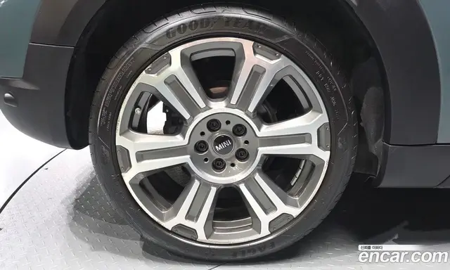 Mini Countryman 2023 2.0 автомат (гидро), миниатюра 5