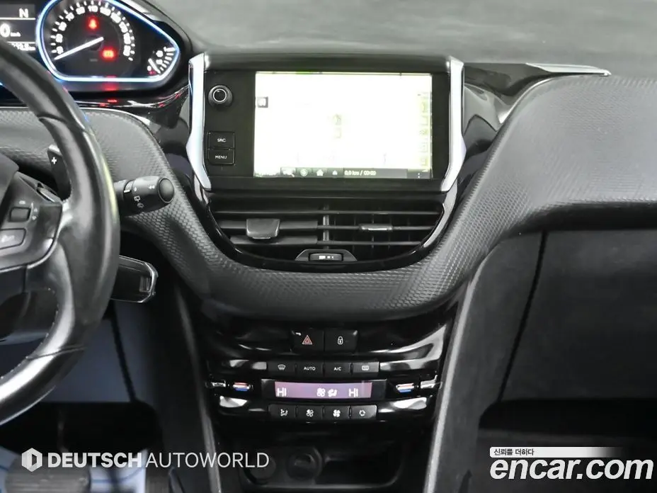 Peugeot 2008 2015 1.6 автомат (гидро), фото 14 Peugeot 2008 2015 1.6 автомат (гидро), фото 14