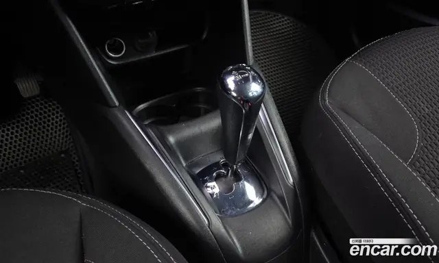 Peugeot 208 2016 1.6 автомат (гидро), миниатюра 9