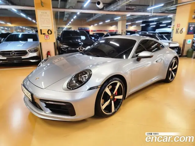Porsche 911 2020 3.0 автомат (гидро), миниатюра 1
