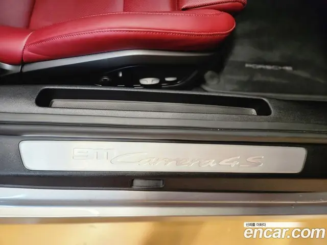 Porsche 911 2020 3.0 автомат (гидро), миниатюра 12