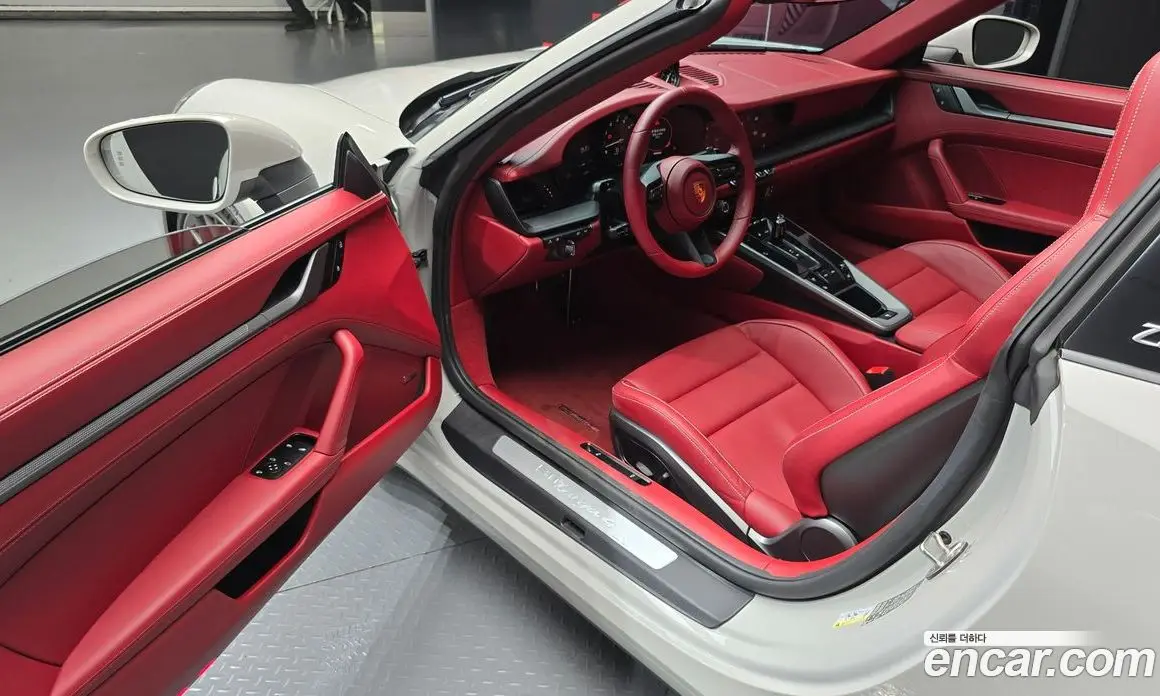 Porsche 911 2024 3.0 автомат (гидро), фото 13