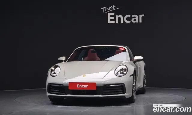 Porsche 911 2024 3.0 автомат (гидро), миниатюра 3