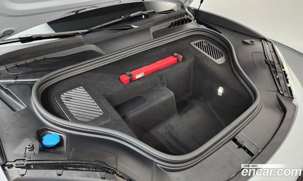 Porsche Macan 2025 0.2 автомат (гидро), фото 6