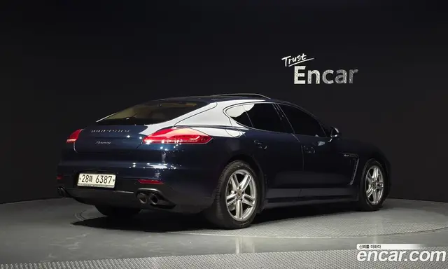 Porsche Panamera 2013 3.0 автомат (гидро), миниатюра 2 Porsche Panamera 2013 3.0 автомат (гидро), миниатюра 2