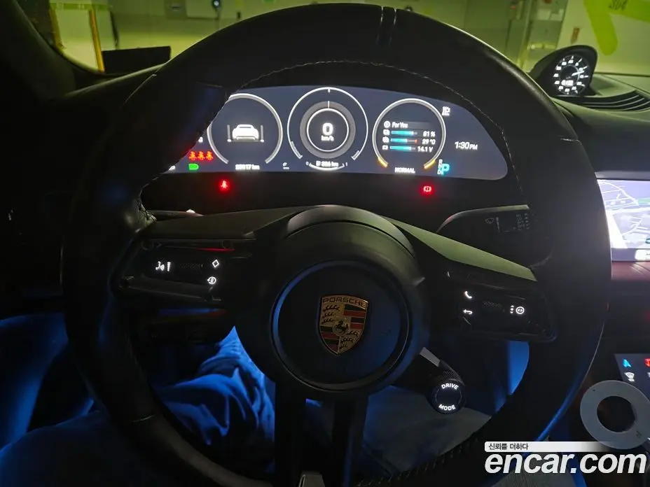 Porsche Taycan 2021 0.1 автомат (гидро), фото 13