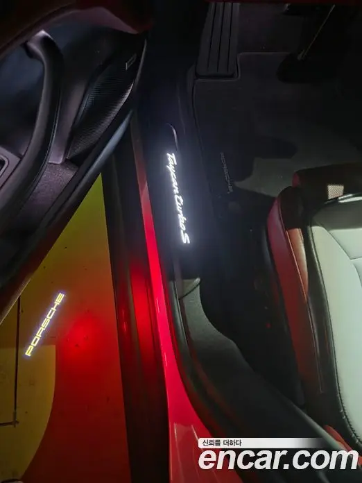 Porsche Taycan 2021 0.1 автомат (гидро), фото 15