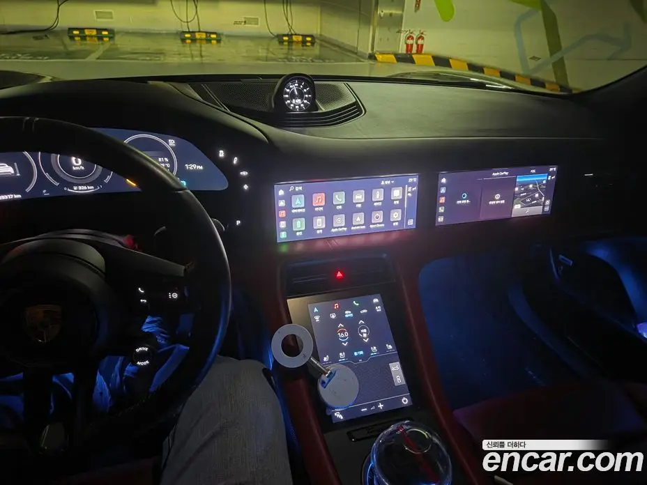 Porsche Taycan 2021 0.1 автомат (гидро), фото 18