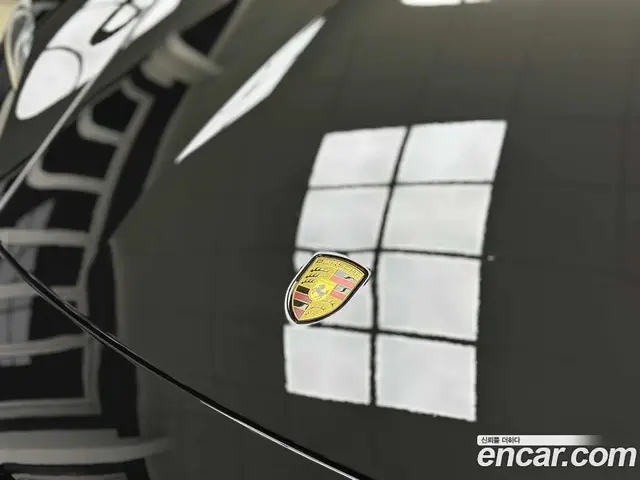 Porsche Taycan 2021 0.1 автомат (гидро), миниатюра 4