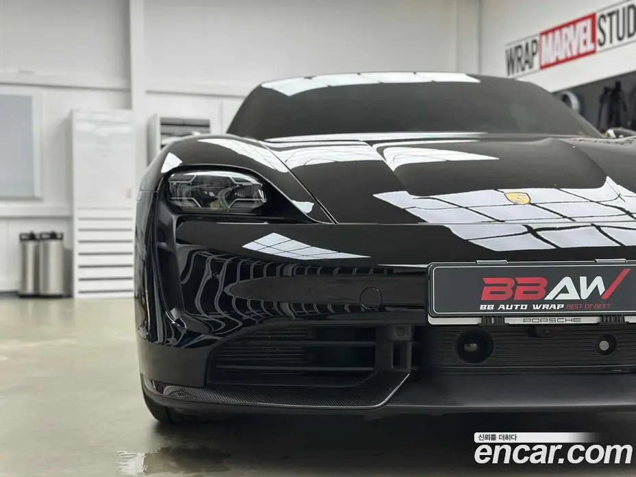Porsche Taycan 2021 0.1 автомат (гидро), фото 8