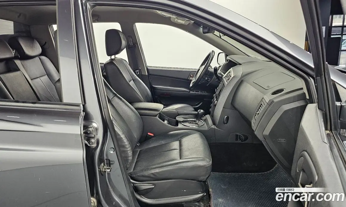 SsangYong Korando 2014 2.0 автомат (гидро), фото 11