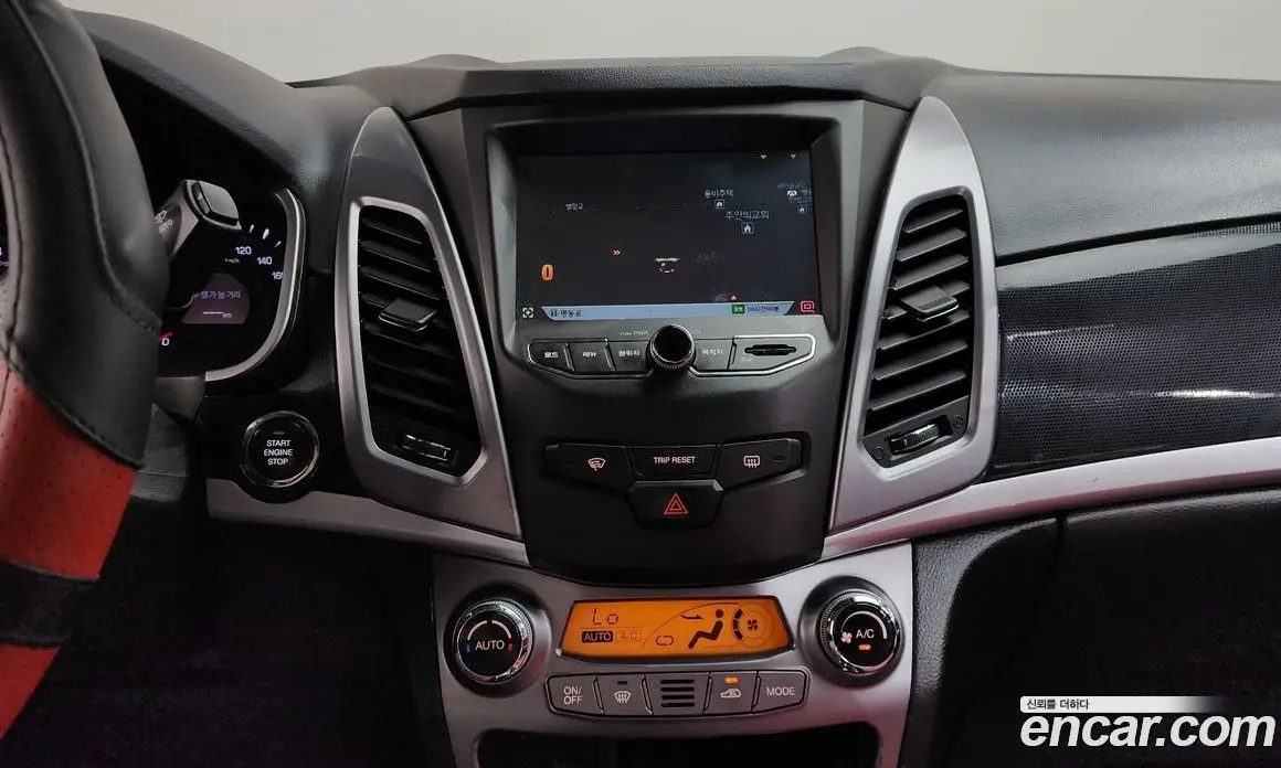 SsangYong Korando 2015 2.0 автомат (гидро), фото 14