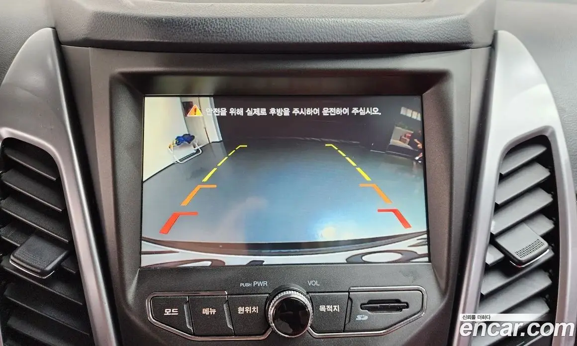 SsangYong Korando 2015 2.0 автомат (гидро), фото 15