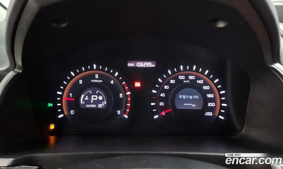 SsangYong Korando 2015 2.0 автомат (гидро), фото 8