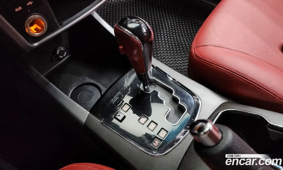SsangYong Korando 2015 2.0 автомат (гидро), фото 9