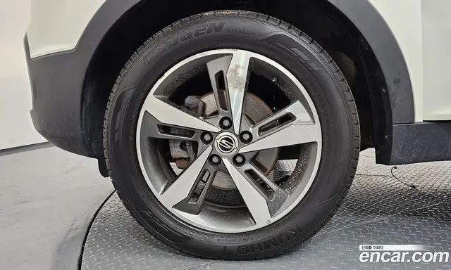 SsangYong Korando 2017 2.2 автомат (гидро), миниатюра 5