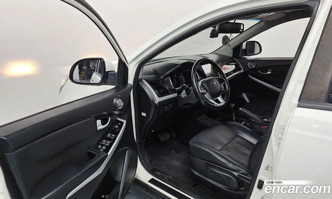 SsangYong Korando 2017 2.2 автомат (гидро), фото 10