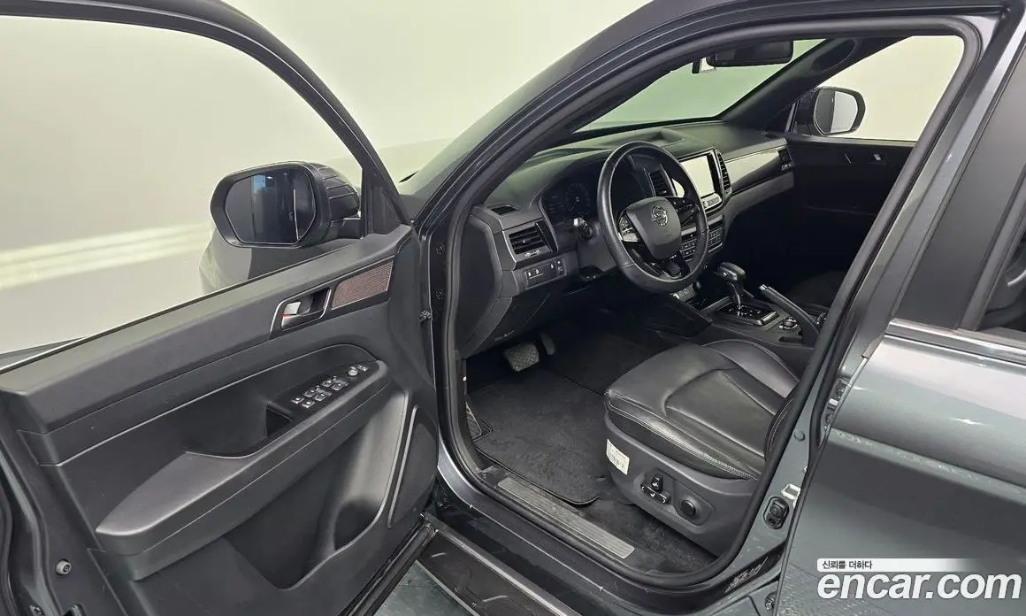 SsangYong Rexton 2023 2.2 автомат (гидро), фото 17