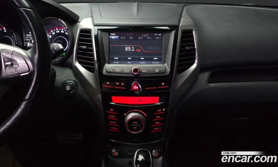 SsangYong TIBOLI 2015 1.6 автомат (гидро), фото 14
