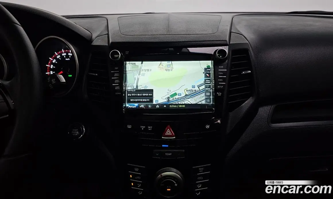 SsangYong TIBOLI 2016 1.6 автомат (гидро), фото 15