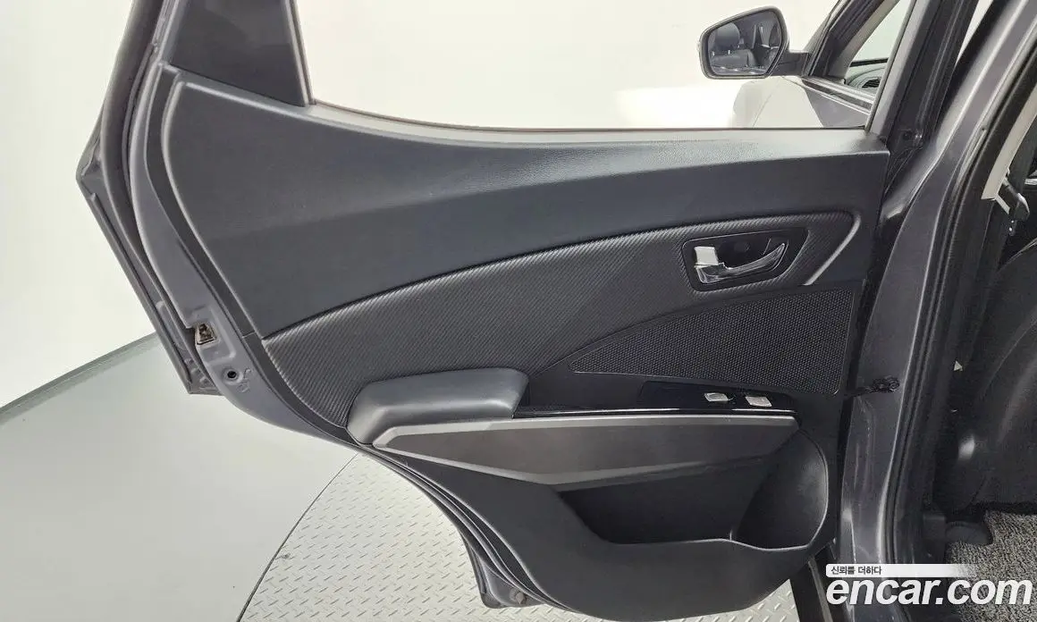 SsangYong TIBOLI 2019 1.6 автомат (гидро), фото 15