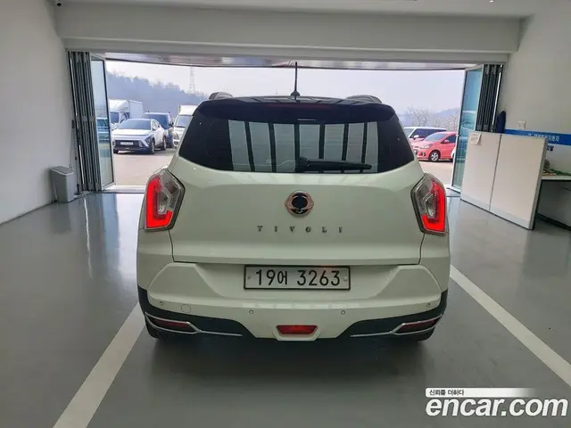 SsangYong TIBOLI 2019 1.6 автомат (гидро), миниатюра 4
