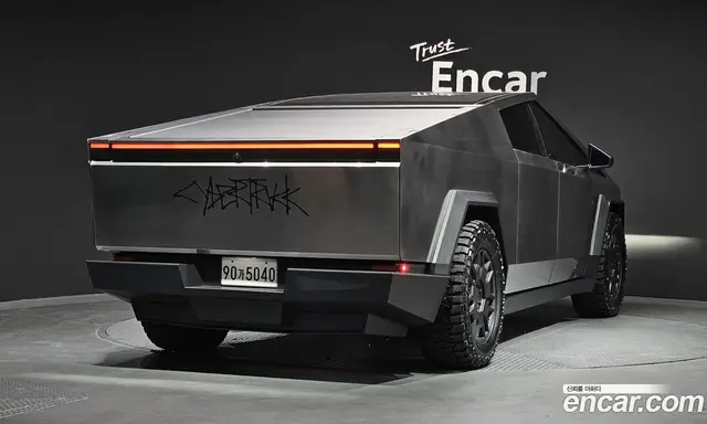 Tesla Cybertruck 2024 0.1 автомат (гидро), миниатюра 2