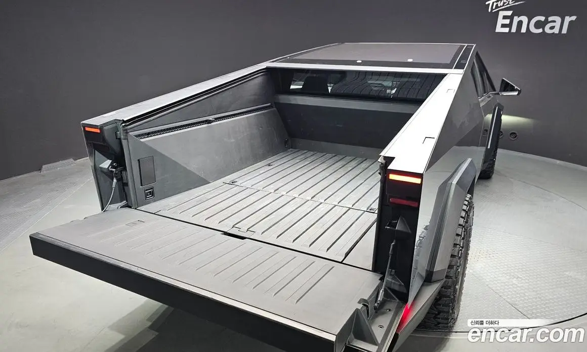 Tesla Cybertruck 2024 0.1 автомат (гидро), фото 19