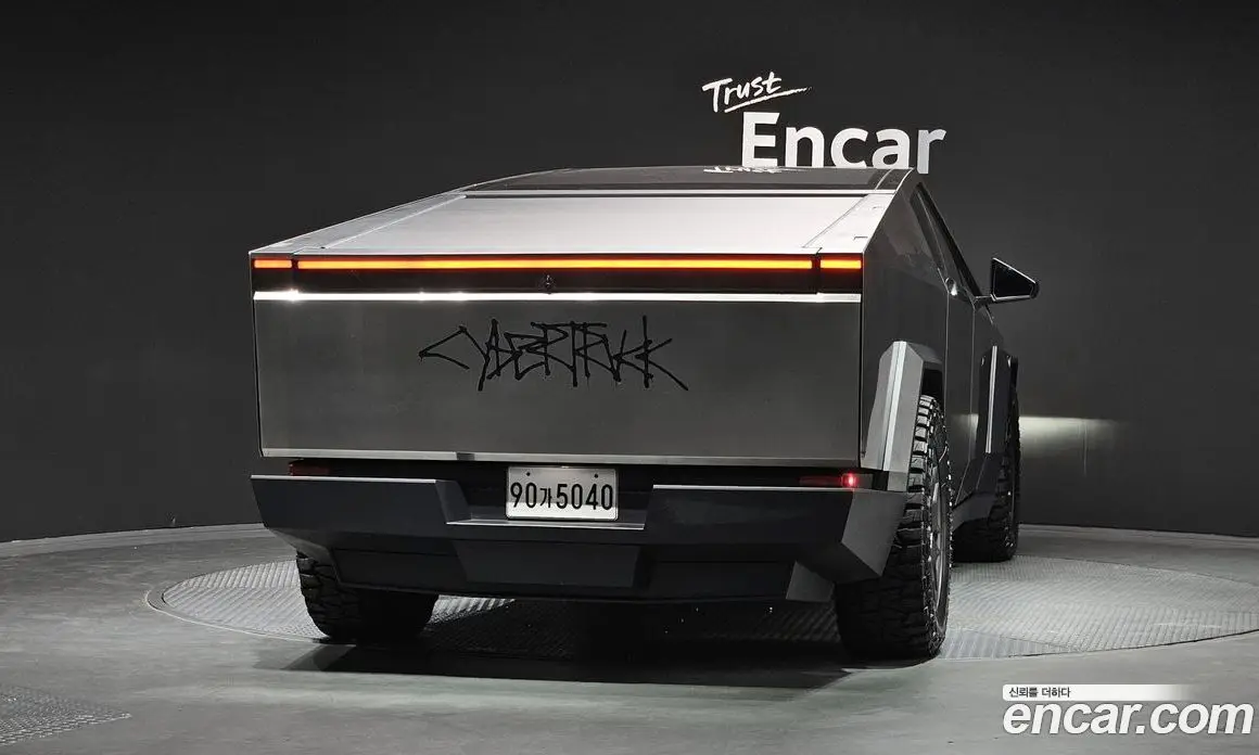 Tesla Cybertruck 2024 0.1 автомат (гидро), фото 4