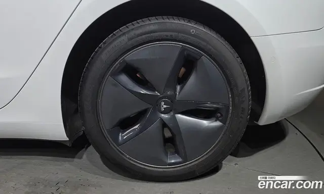 Tesla Model 3 2020 0.1 автомат (гидро), миниатюра 7