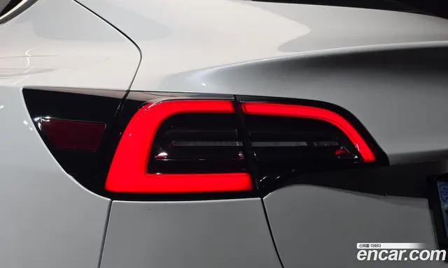 Tesla Model 3 2020 0.1 автомат (гидро), миниатюра 9