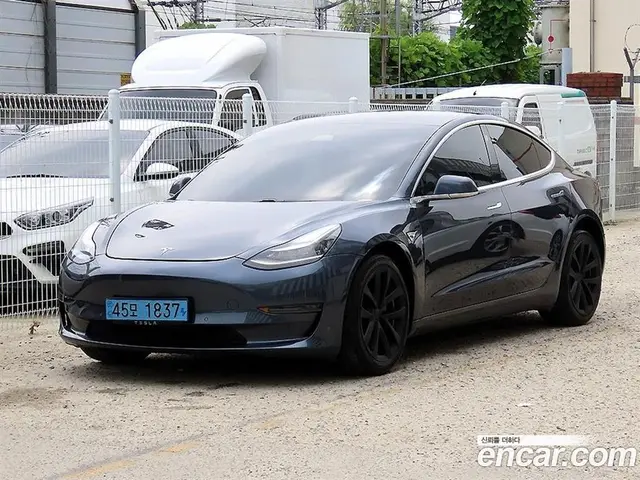 Tesla Model 3 2020 1.6 автомат (гидро), миниатюра 2