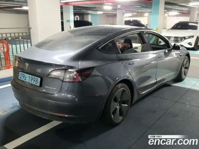 Tesla Model 3 2022 автомат (гидро), миниатюра 2
