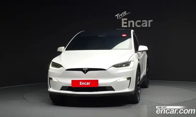 Tesla Model X 2023 0.3 автомат (гидро), миниатюра 3