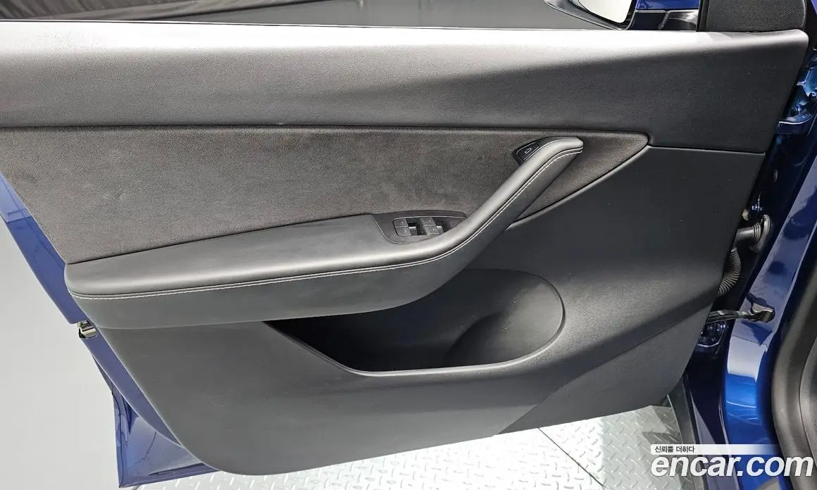 Tesla Model Y 2022 0.2 автомат (гидро), фото 14