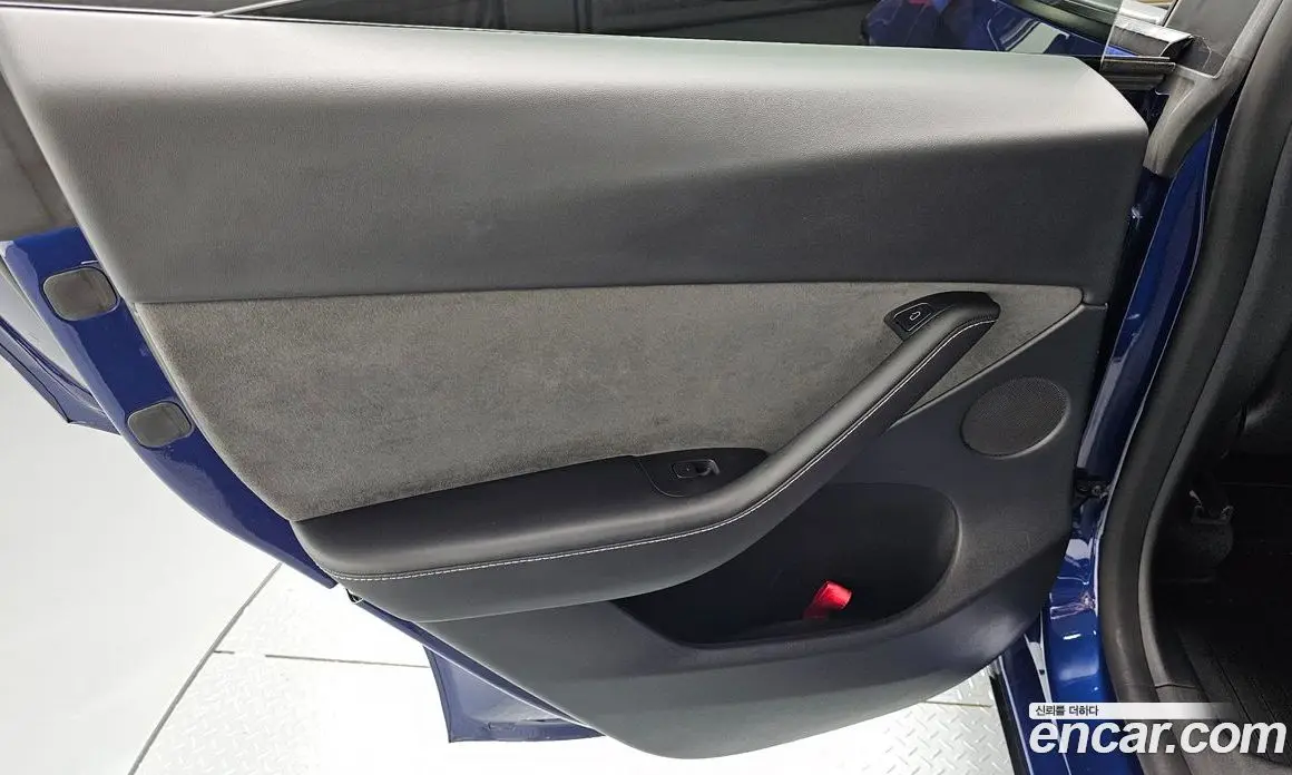 Tesla Model Y 2022 0.2 автомат (гидро), фото 15