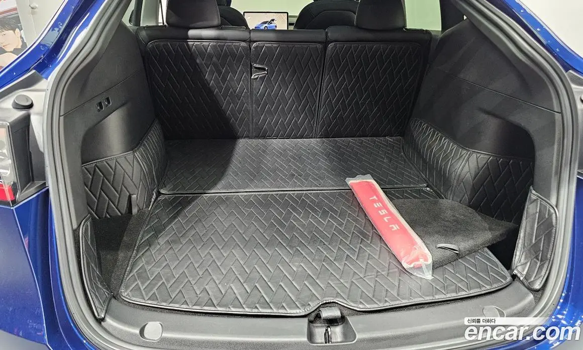 Tesla Model Y 2022 0.2 автомат (гидро), фото 35