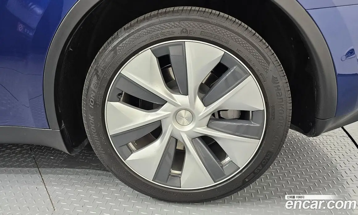 Tesla Model Y 2022 0.2 автомат (гидро), фото 7