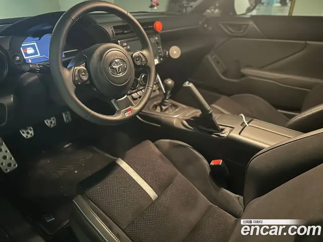Toyota 86 2026 2.4 механика, миниатюра 10